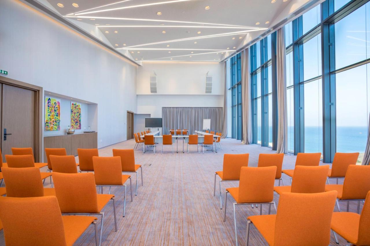 Radisson Blu Hotel, Larnaca Esterno foto Meeting room